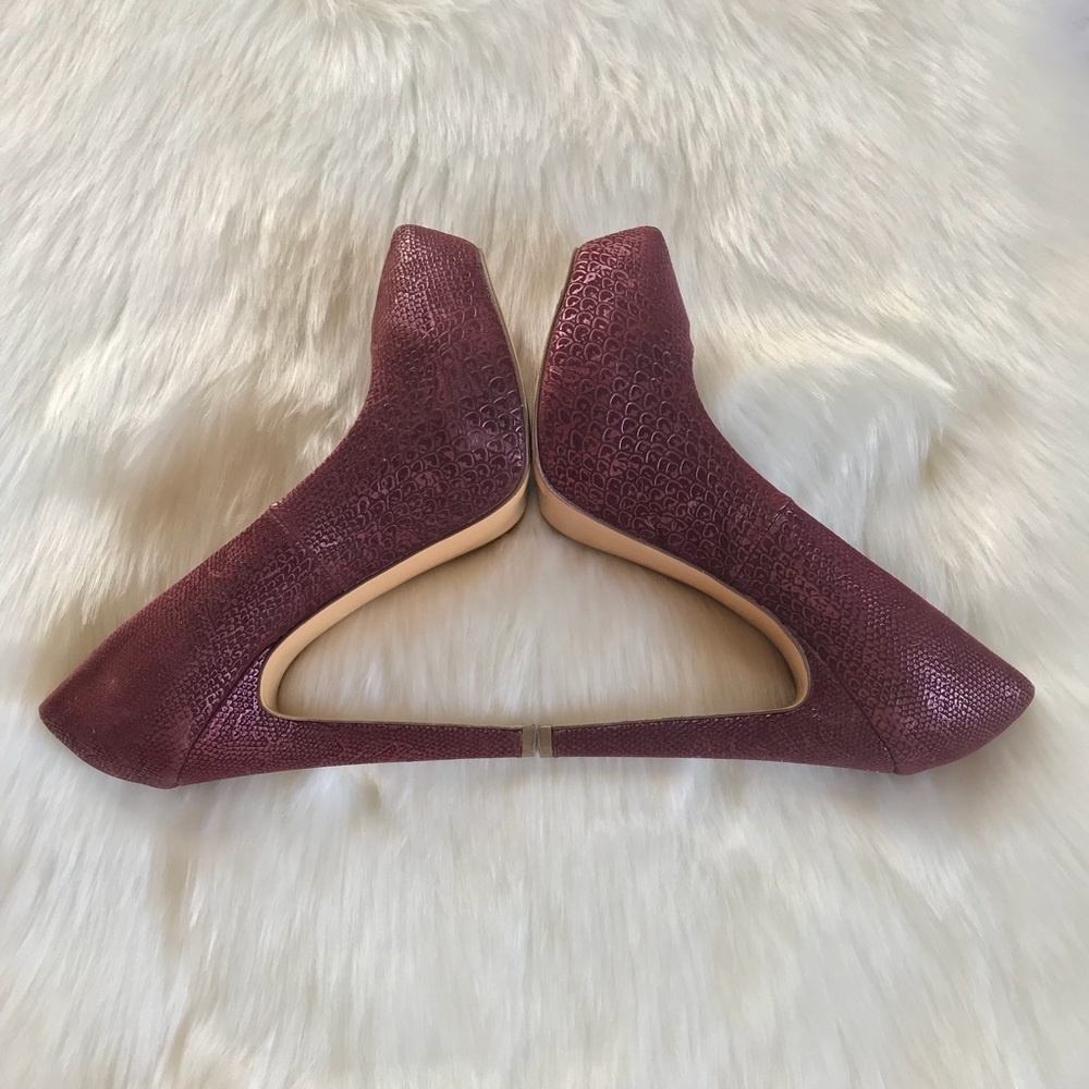 Bcbgeneration Dixie Snakeprint Heels In Maroon Bu… - image 3